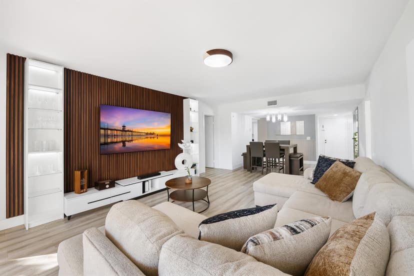 491 Racquet Club Road Unit 106, Weston FL 33326