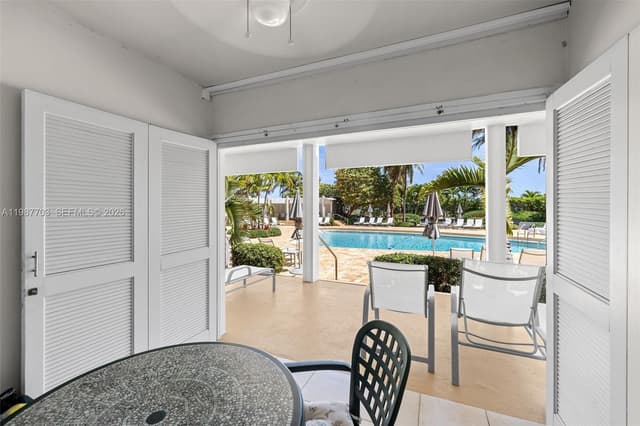 5055 Collins Ave, Miami Beach FL 33140 - Miami Beach, FL - Photo 2