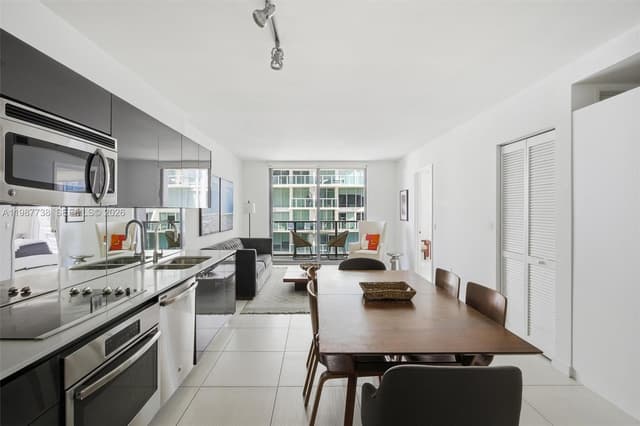 31 SE 6th St # 2504, Miami FL 33131 - Miami, FL - Photo 3
