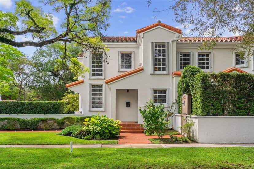 1900 Pizarro St, Coral Gables FL 33134