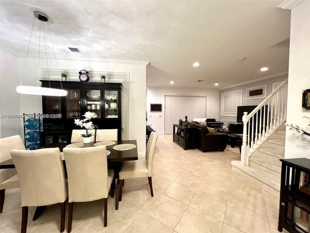 5065 Dulce Ct, Palm Beach Gardens FL 33418 - Palm Beach Gardens, FL - Photo 6