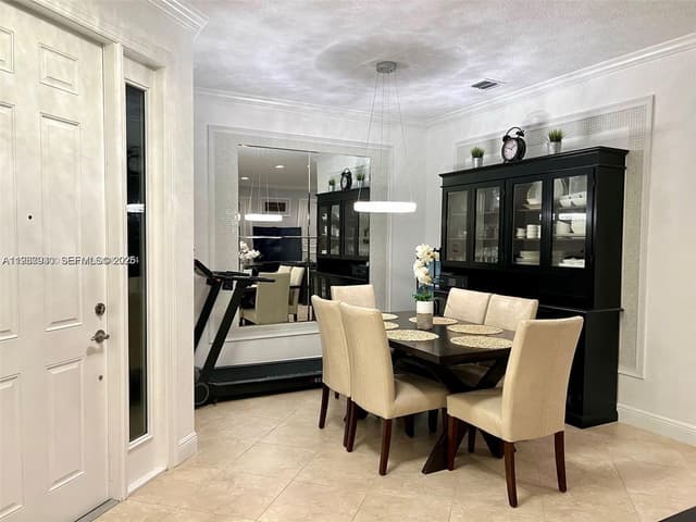 5065 Dulce Ct, Palm Beach Gardens FL 33418 - Palm Beach Gardens, FL - Photo 3