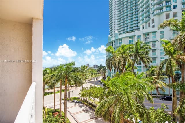 2000 N Bayshore Dr # 506, Miami FL 33137 - Miami, FL - Photo 2