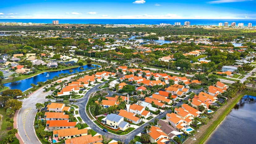 13305 St Tropez Circle, Palm Beach Gardens FL 33410