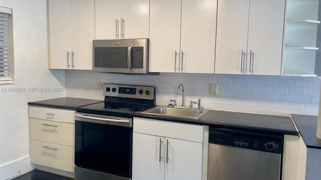 3944 NE 167th St # 106, North Miami Beach FL 33160 - North Miami Beach, FL - Photo 6