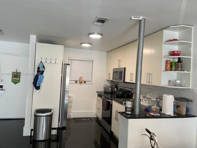 3944 NE 167th St # 106, North Miami Beach FL 33160 - North Miami Beach, FL - Photo 4