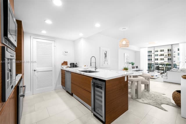 5875 Collins Ave # 906, Miami Beach FL 33140 - Miami Beach, FL - Photo 4