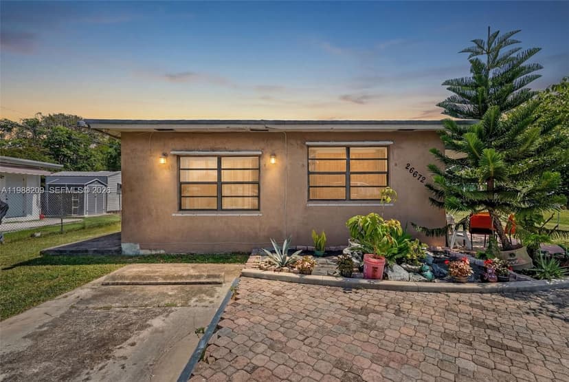 26672 SW 137th Ct, Miami FL 33032