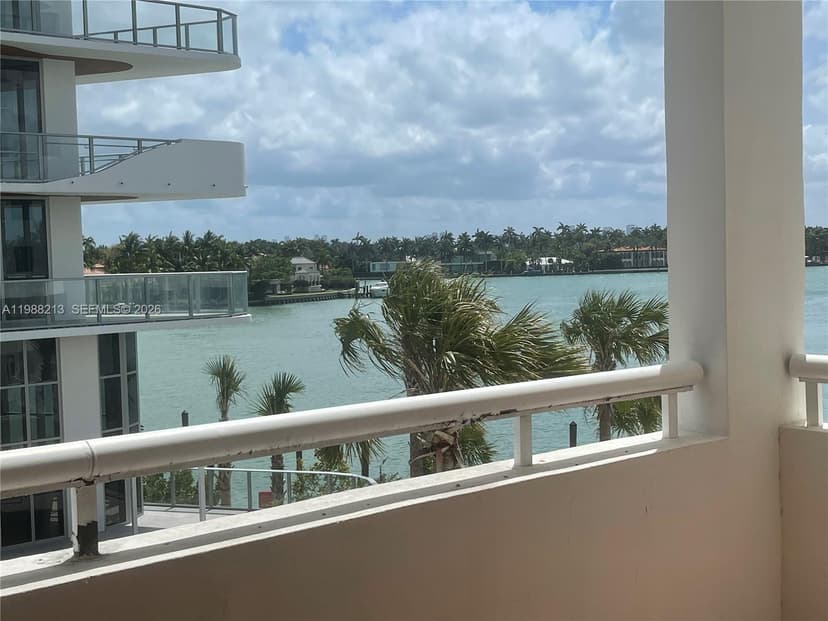 6820 Indian Creek Dr # 3B, Miami Beach FL 33141