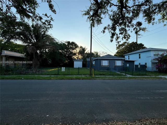214 SW 1st Ave, Dania Beach FL 33004 - Dania Beach, FL - Photo 7