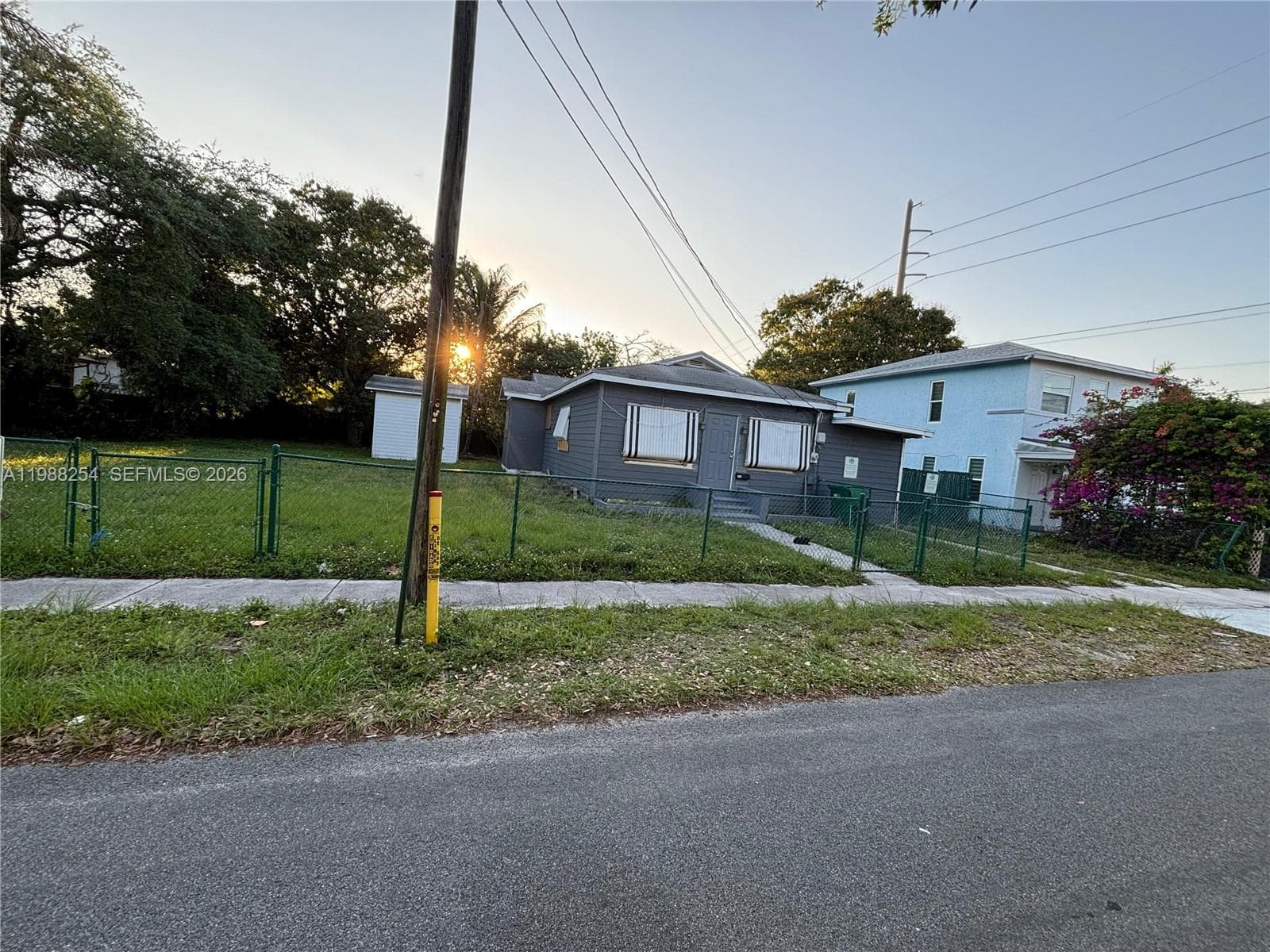 214 SW 1st Ave, Dania Beach FL 33004 - Dania Beach, FL - Photo 1