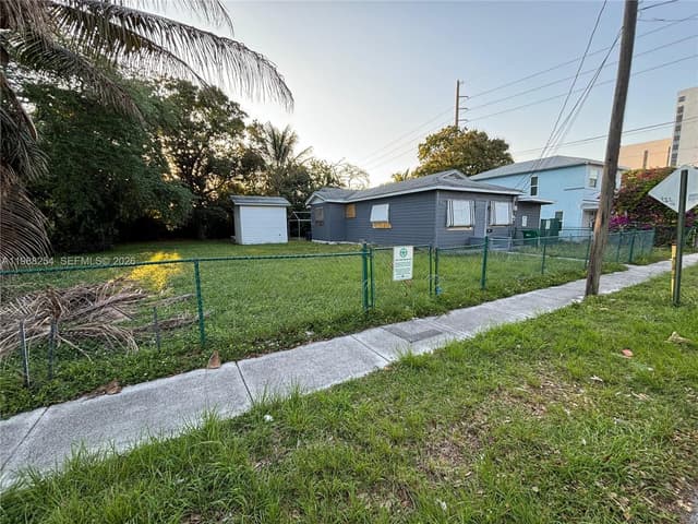 214 SW 1st Ave, Dania Beach FL 33004 - Dania Beach, FL - Photo 5
