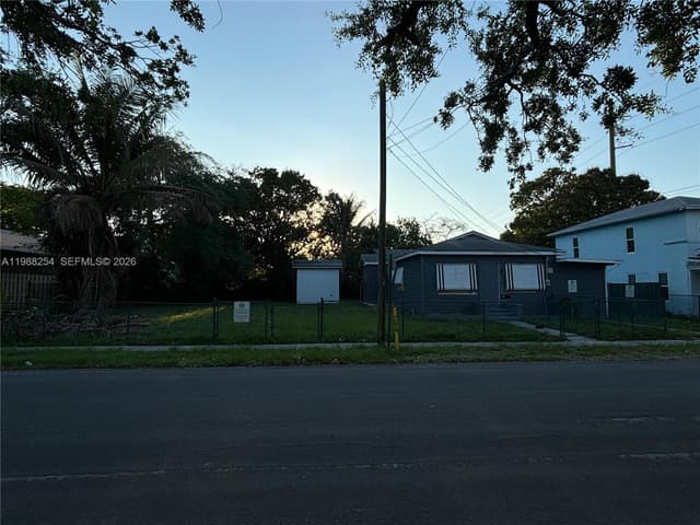 214 SW 1st Ave, Dania Beach FL 33004 - Dania Beach, FL - Photo 4