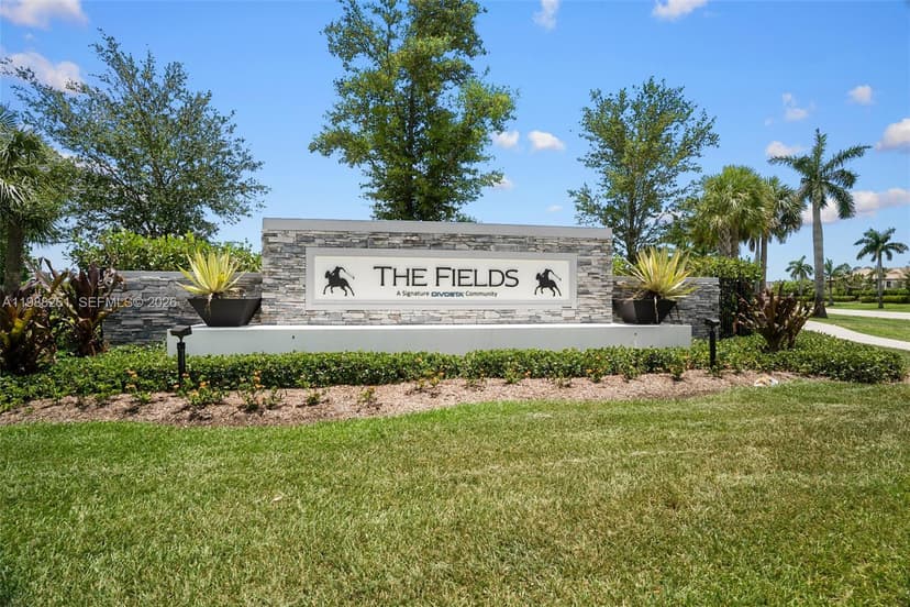 8240 Tailshot Ct, Lake Worth FL 33467