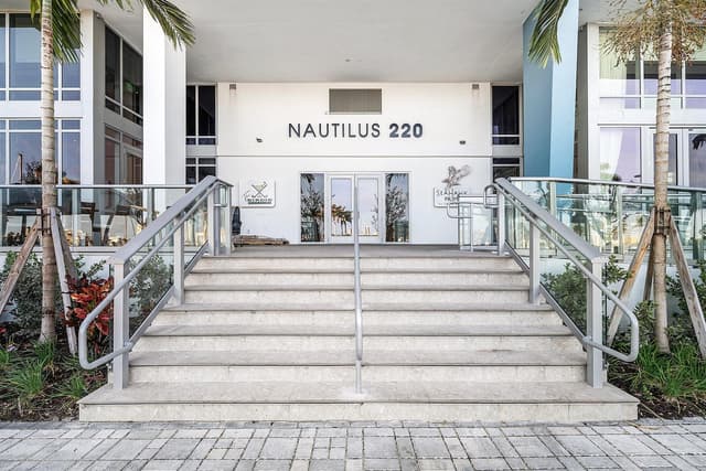 220 Lake Shore Drive # 1010, Lake Park FL 33403 - Lake Park, FL - Photo 3