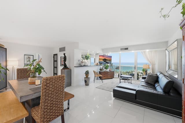 2715 N Ocean Boulevard # D, Fort Lauderdale FL 33308 - Fort Lauderdale, FL - Photo 2
