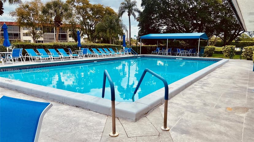 671 S Hollybrook Dr # 104, Pembroke Pines FL 33025