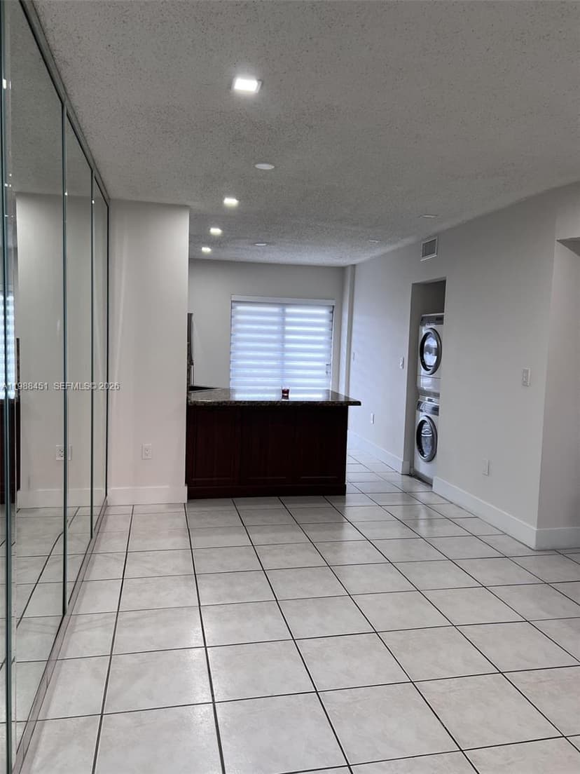 5480 W 21st Ct # 404, Hialeah FL 33016