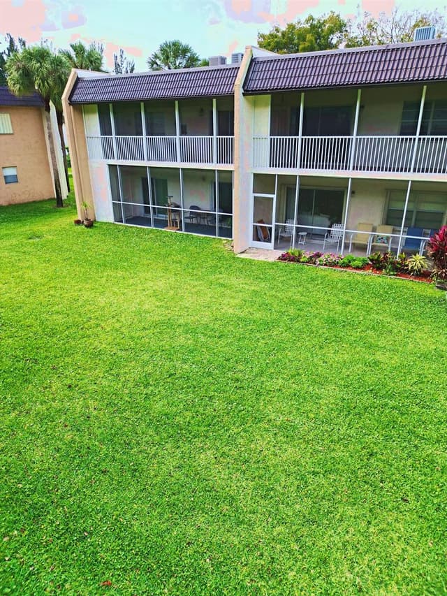 140 Lake Meryl Drive Apt 233, West Palm Beach FL 33411 - West Palm Beach, FL - Photo 4