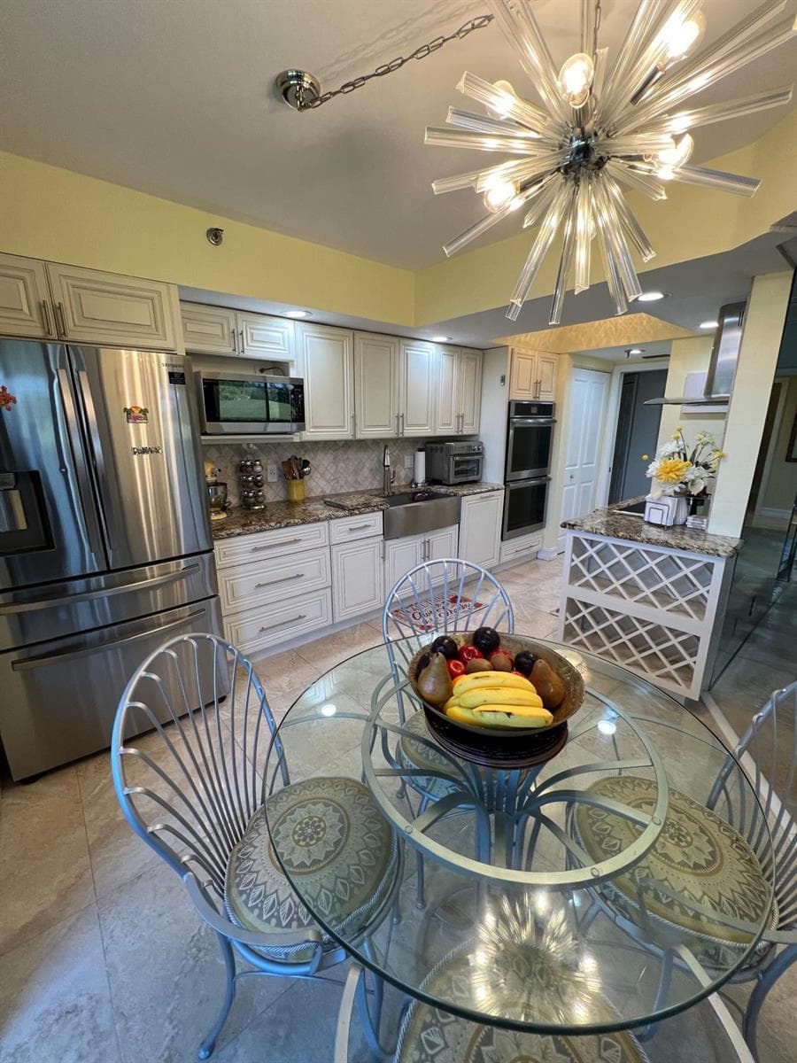 5257 S Fountains Dr S # 105, Lake Worth FL 33467