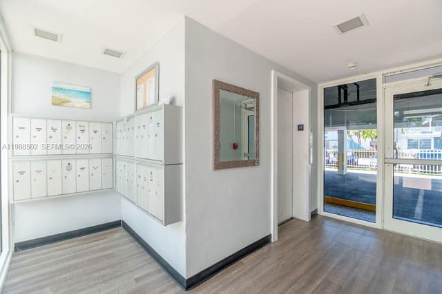 1990 Marseille Dr # 402, Miami Beach FL 33141 - Miami Beach, FL - Photo 4