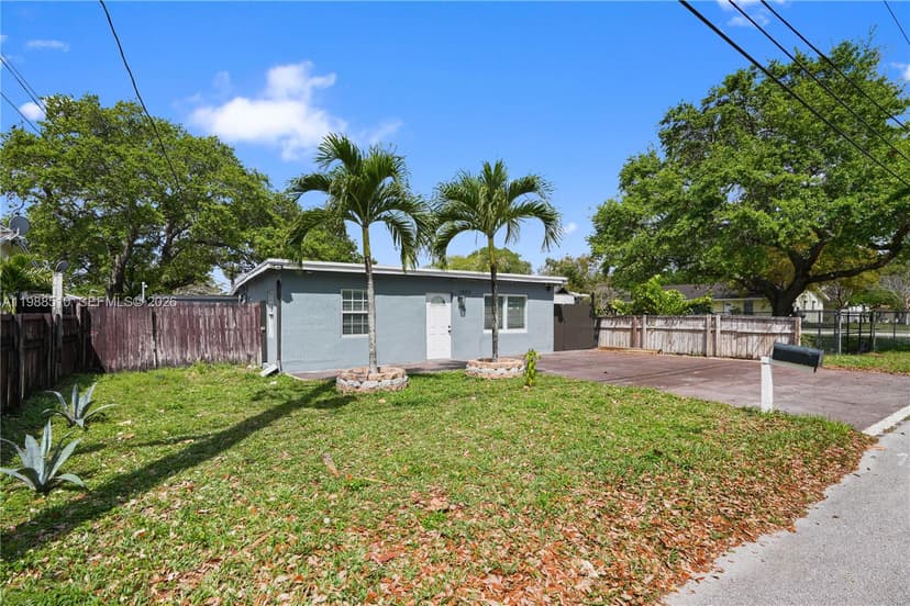 1803 SW 43rd Way, Fort Lauderdale FL 33317