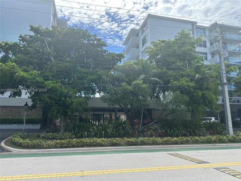 10000 W Bay Harbor Dr, Bay Harbor Islands FL 33154