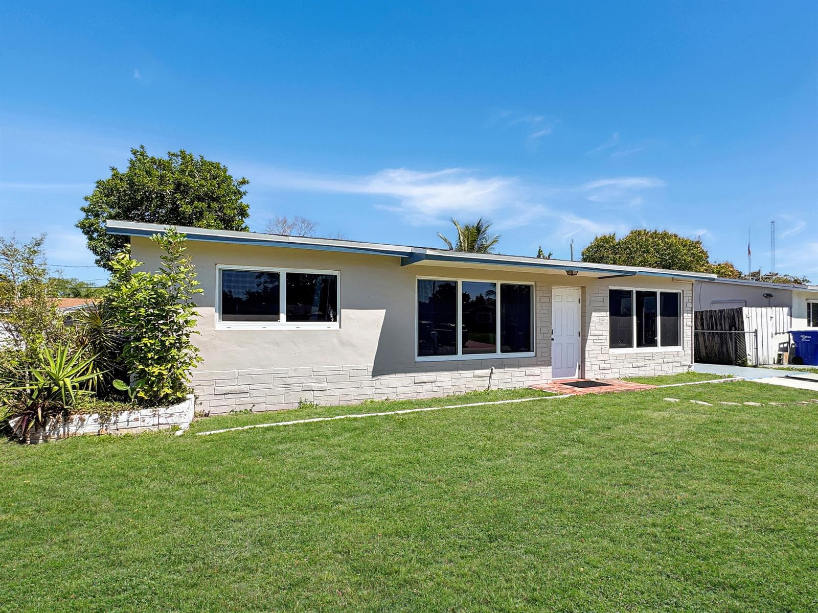 6751 Cody Street, Hollywood FL 33024 - Hollywood, FL - Photo 1