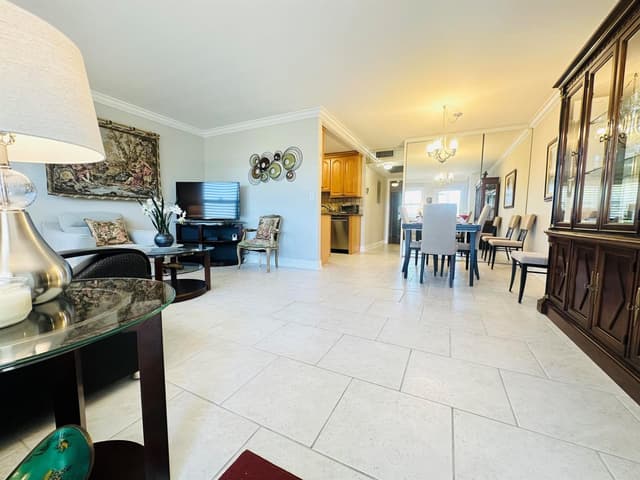 310 Grantham A # 310, Deerfield Beach FL 33442 - Deerfield Beach, FL - Photo 2