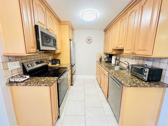 310 Grantham A # 310, Deerfield Beach FL 33442 - Deerfield Beach, FL - Photo 6