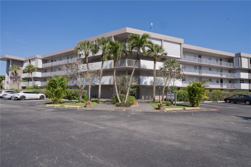 2800 NW 47th Ter # 103B, Lauderdale Lakes FL 33313
