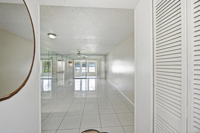 6525 S Oriole Boulevard, Delray Beach FL 33446 - Delray Beach, FL - Photo 3
