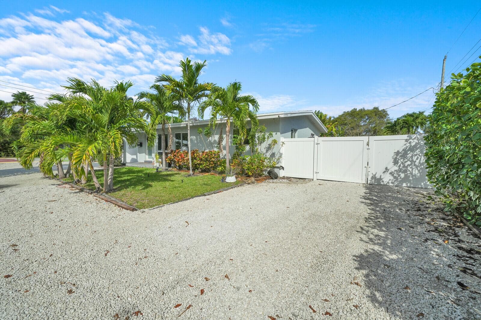2824 NW 6th Avenue, Wilton Manors FL 33311