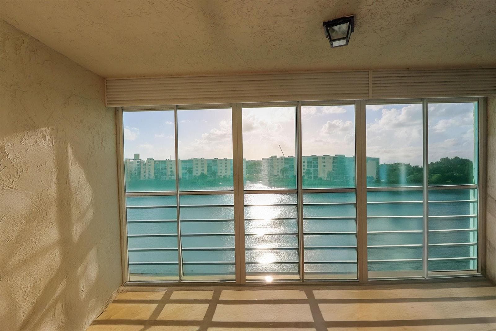 101 SE 3rd Avenue # 605, Dania Beach FL 33004