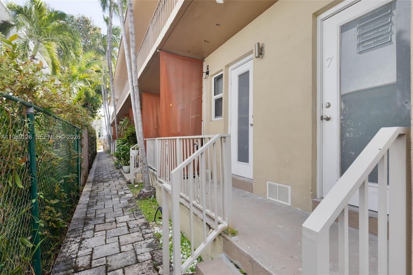 1228 Pennsylvania Ave # 7, Miami Beach FL 33139