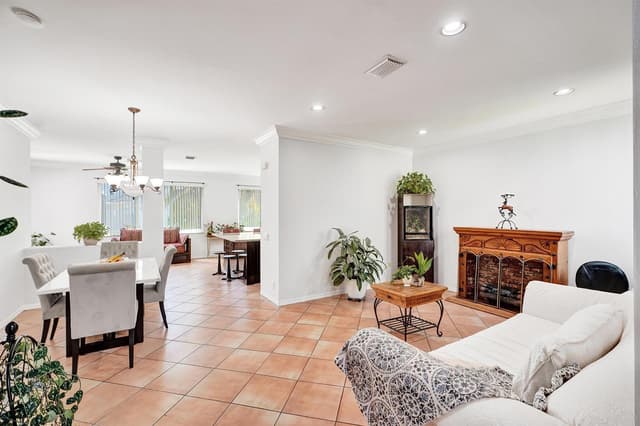 873 Stanton Drive, Weston FL 33326 - Weston, FL - Photo 5