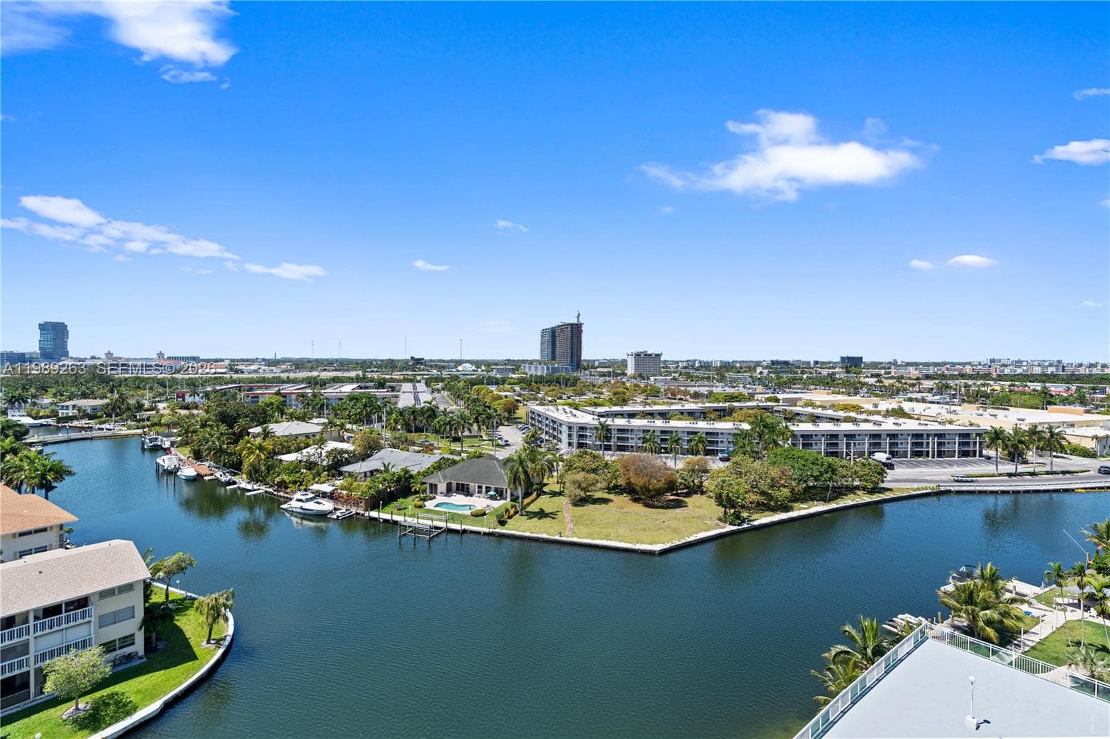 437 Golden Isles Dr # 11J, Hallandale Beach FL 33009 - Hallandale Beach, FL - Photo 1