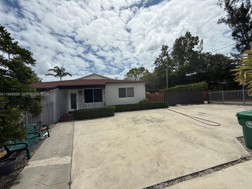 2893 SW 32nd Ct, Coconut Grove FL 33133