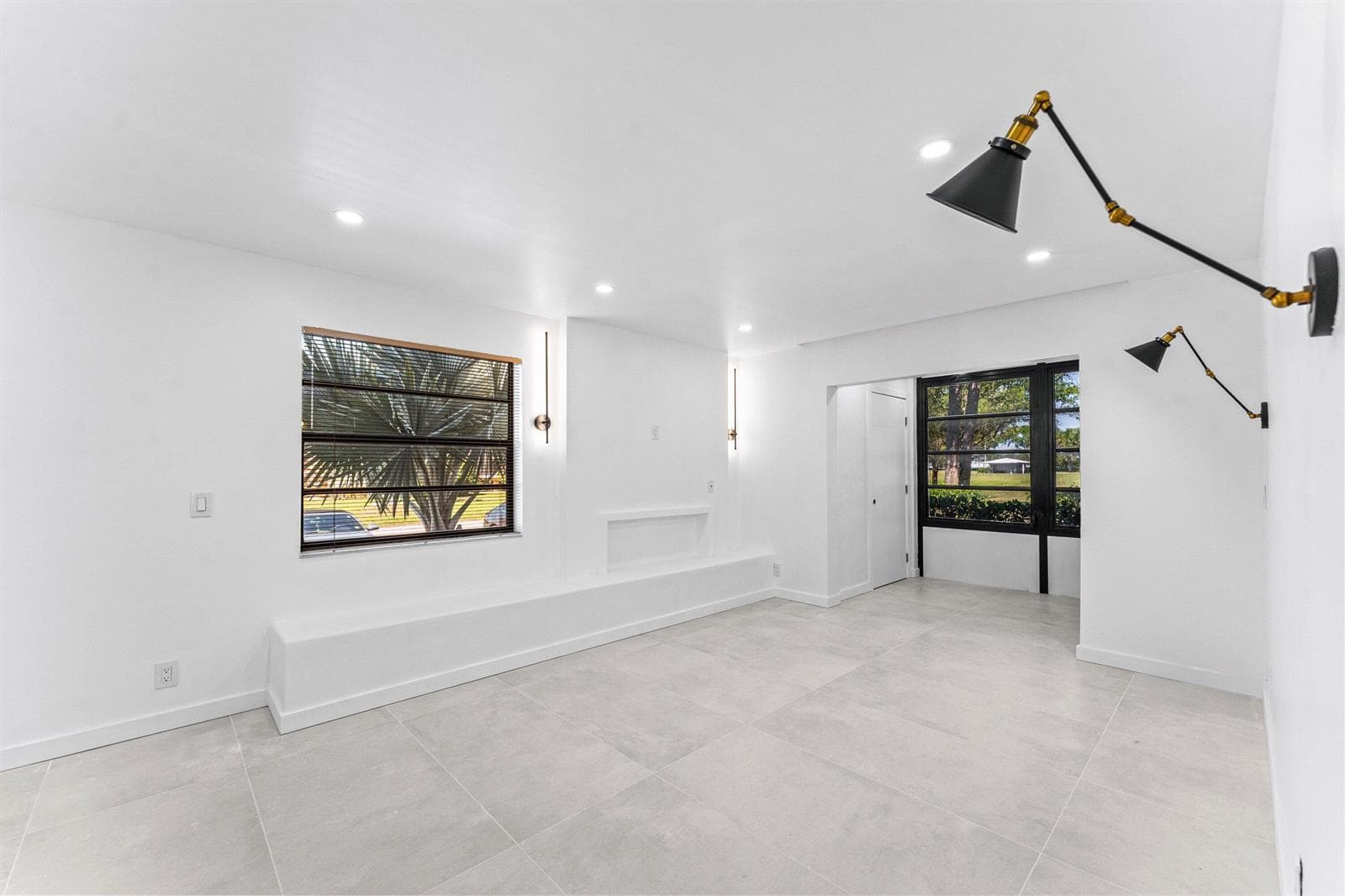 551 Piedmont L, Delray Beach FL 33484 - Delray Beach, FL - Photo 1
