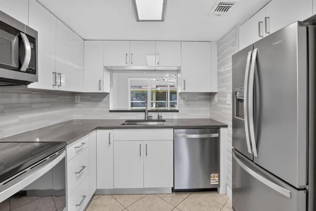 807 NW 91st Terrace NW # 807, Plantation FL 33324 - Plantation, FL - Photo 7