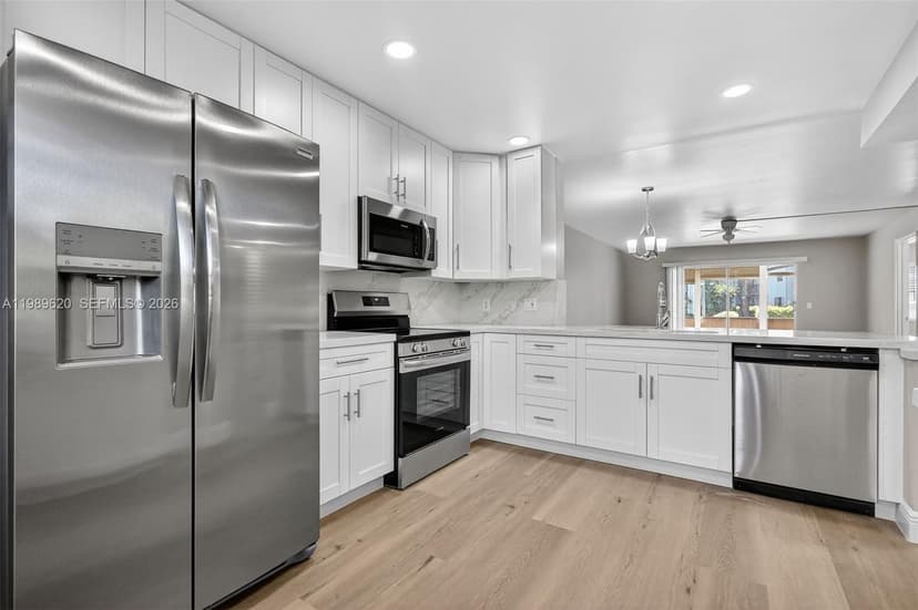 12500 SW 5th Ct # 109M, Pembroke Pines FL 33027