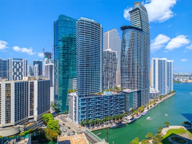 200 Biscayne Boulevard Way # 3707, Miami FL 33131 - Miami, FL - Photo 2