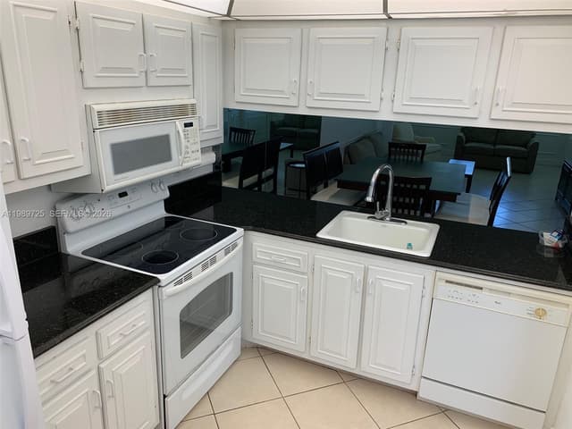 4801 Martinique Pl # H1, Coconut Creek FL 33066 - Coconut Creek, FL - Photo 6