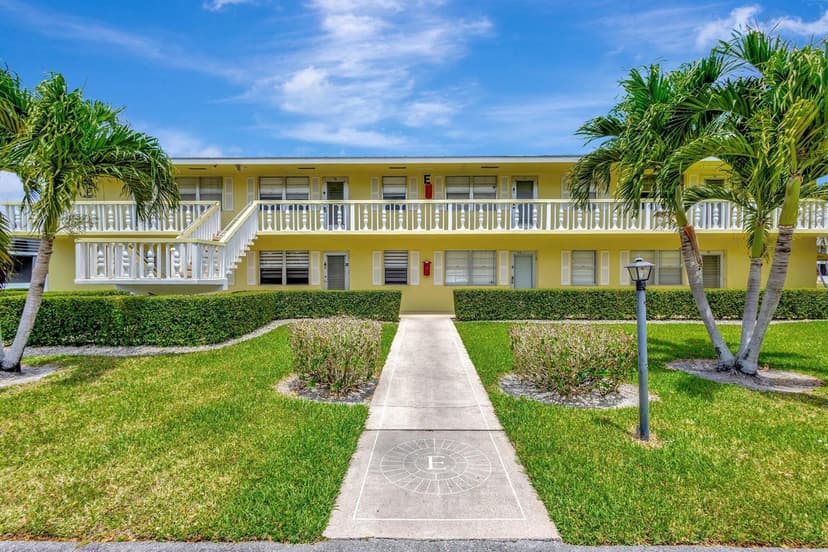 110 E Sheffield E, West Palm Beach FL 33417
