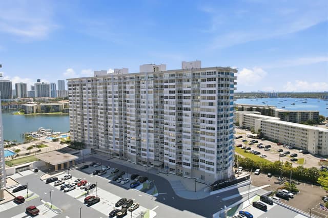 18011 Biscayne Boulevard # 1502, Aventura FL 33160 - Aventura, FL - Photo 2