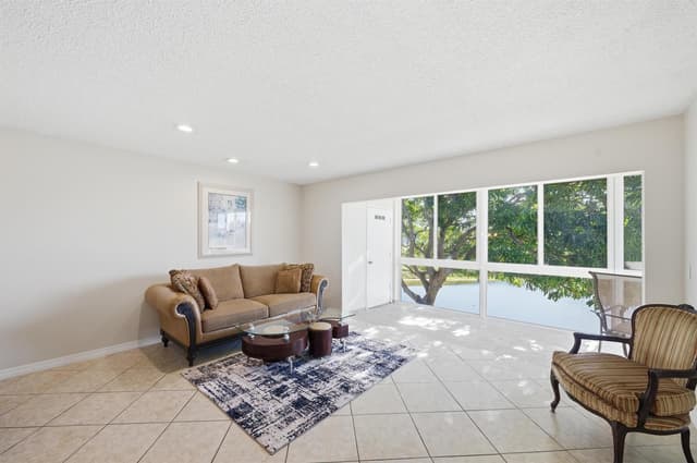 129 Piedmont C, Delray Beach FL 33484 - Delray Beach, FL - Photo 4