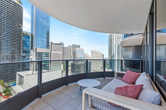 1000 Brickell Plz # 2812, Miami FL 33131 - Miami, FL - Photo 6