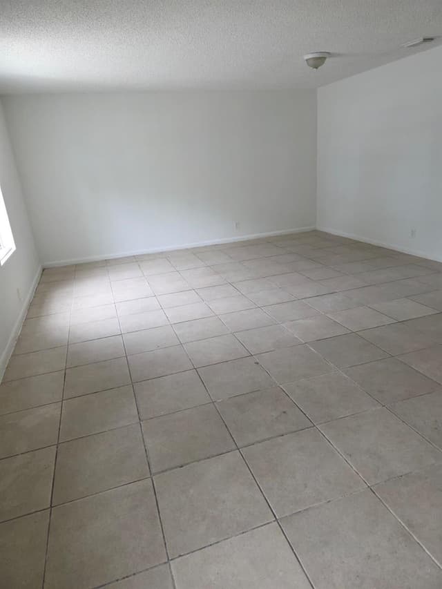 1633 W 28th Street # B, Riviera Beach FL 33404 - Riviera Beach, FL - Photo 5