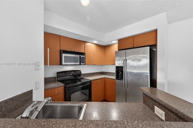 3390 N Pinewalk Dr N # 1026, Margate FL 33063 - Margate, FL - Photo 7