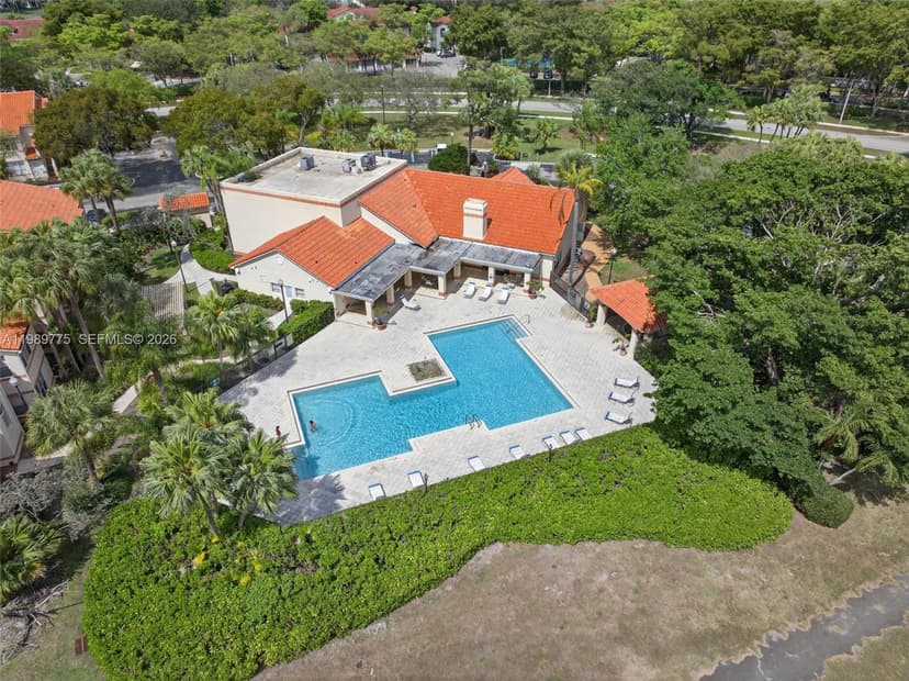 3390 N Pinewalk Dr N # 1026, Margate FL 33063